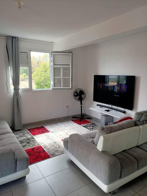 A 10Min De La Plage, Agreable Appartement Lumineux Льо Робер Екстериор снимка